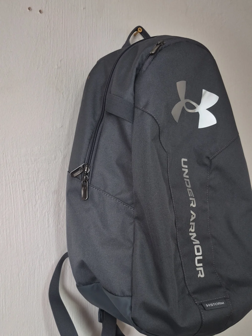 Under Armour width 15in